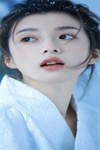 重生后，手撕偷走女儿成人礼的贫困生何念念马仕包小说结局